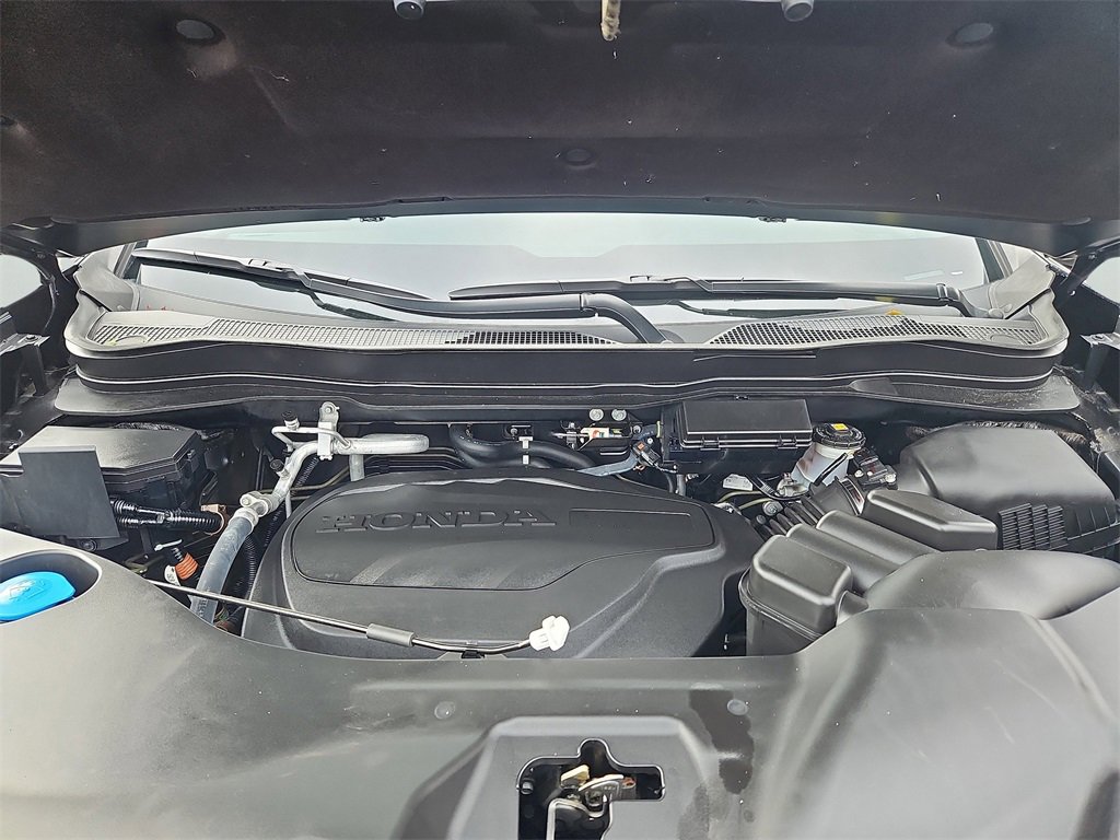 Certified 2023 Honda Passport TrailSport image 35
