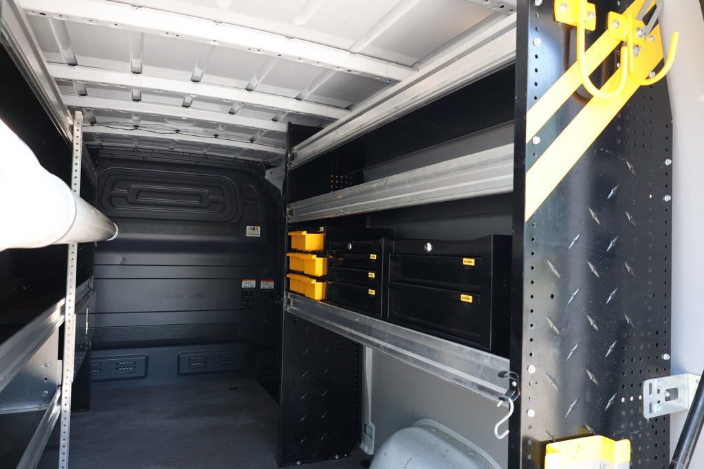 Used 2023 Mercedes-Benz Sprinter 2500 w/ Acoustic Package image 23