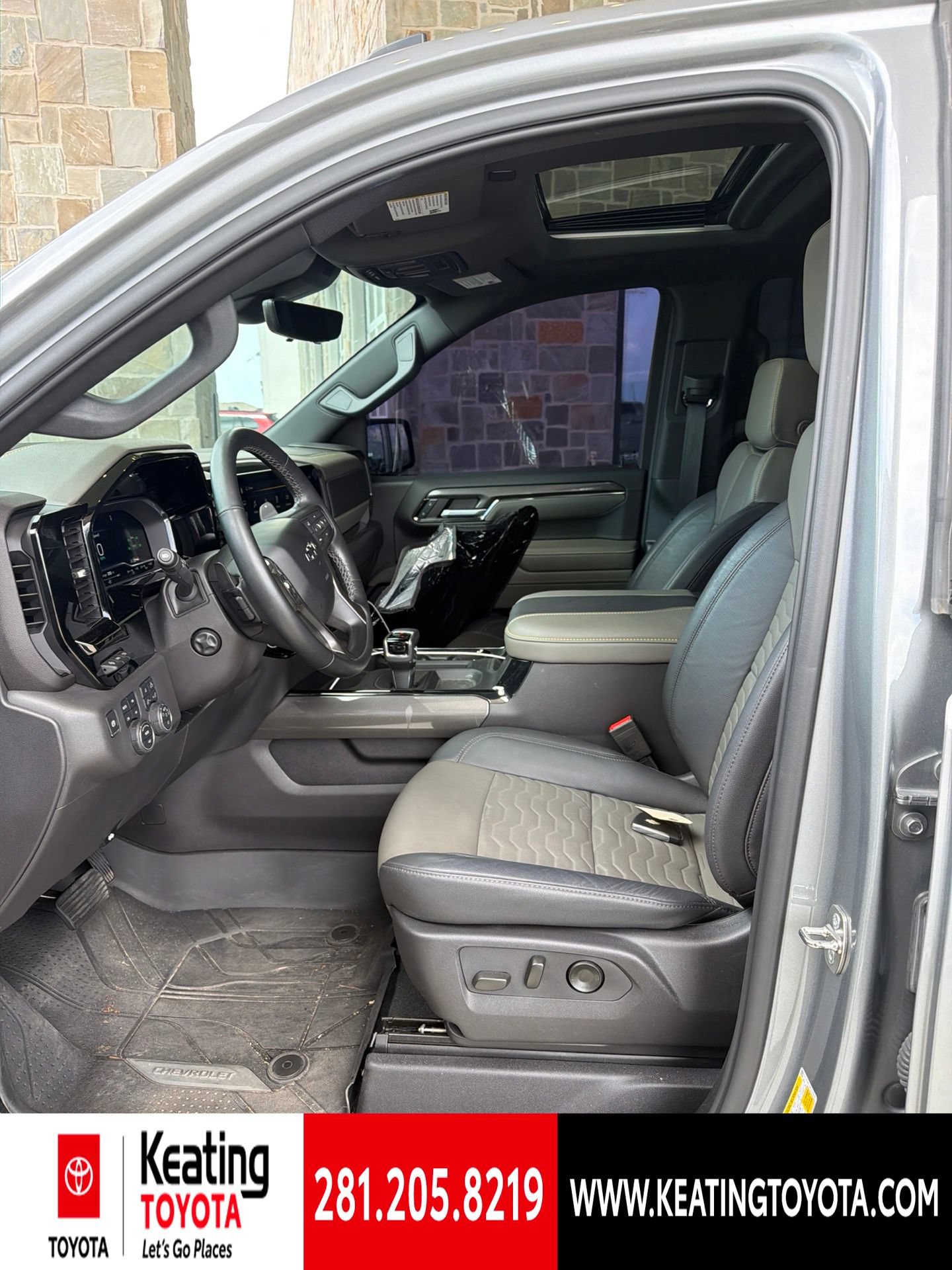 Used 2024 Chevrolet Silverado 1500 ZR2 w/ Technology Package AWD/4WD image 10