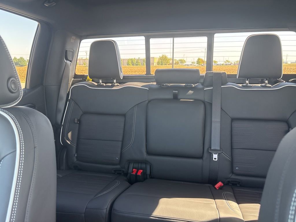 New 2026 GMC Sierra 1500 AT4X image 40