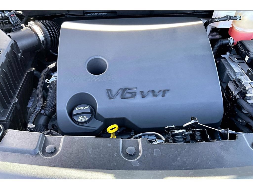 Used 2023 Chevrolet Traverse LT FWD image 31