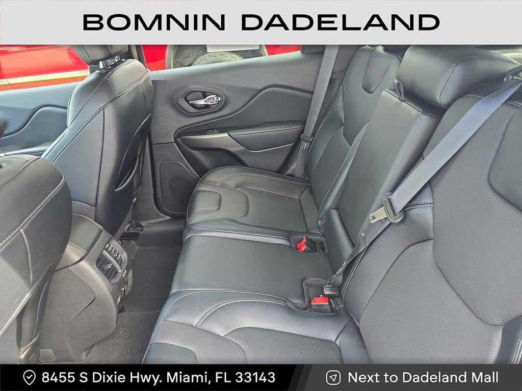 Used 2022 Jeep Cherokee Limited image 16