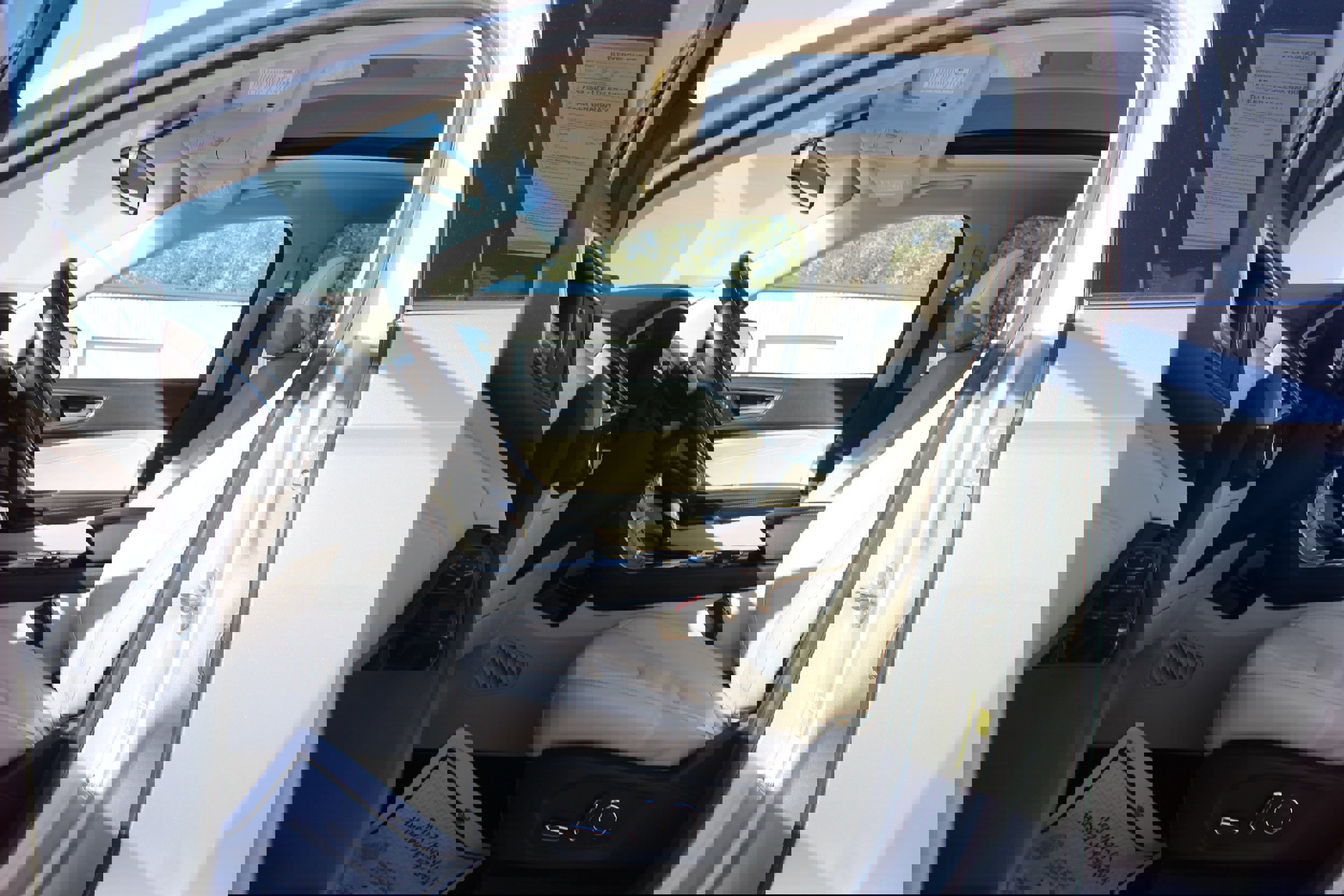 Used 2018 Ford Edge Titanium w/ Technology Package image 13