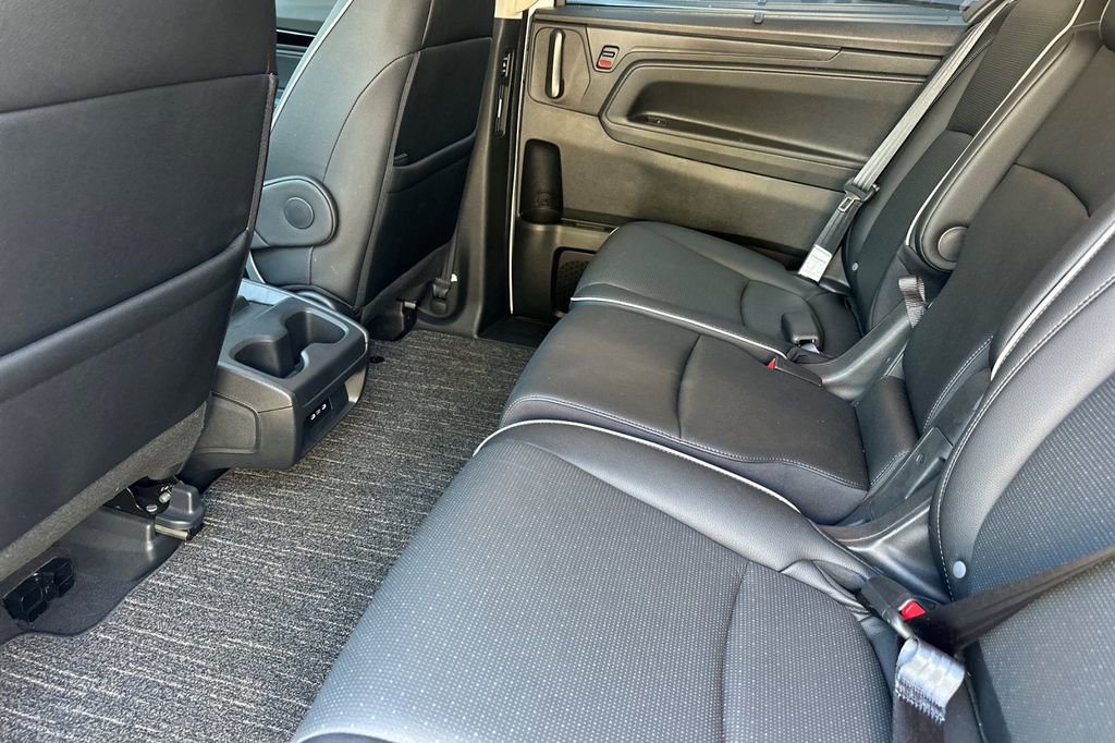 Certified 2026 Honda Odyssey Elite image 7