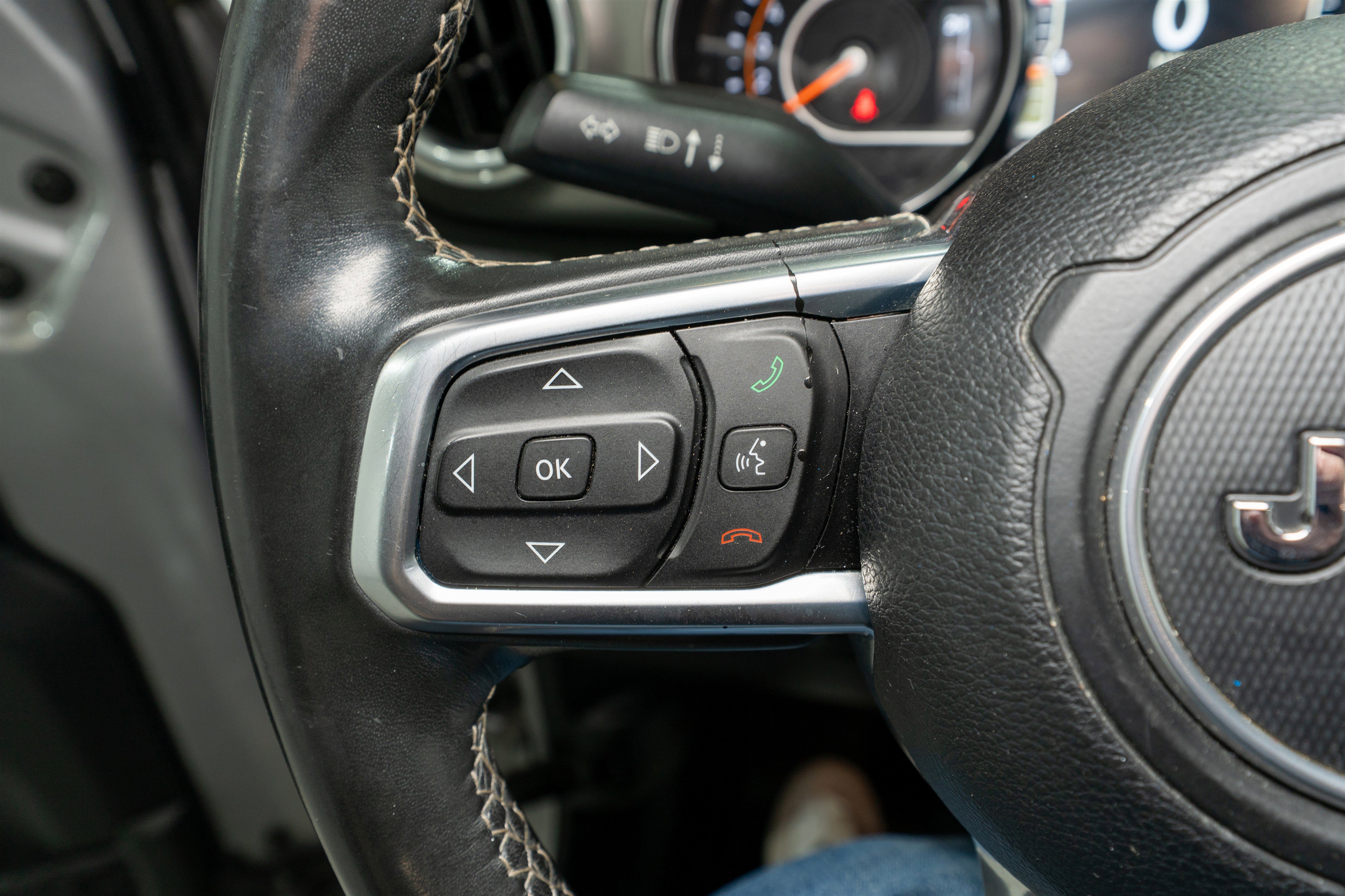 Used 2019 Jeep Wrangler Unlimited Sahara w/ LED Lighting Group image 24