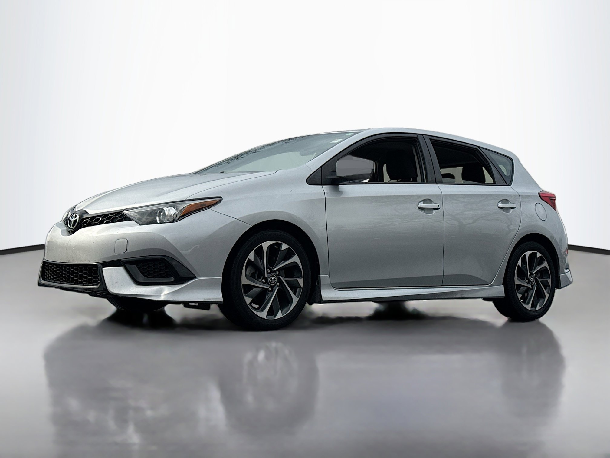 Used 2017 Toyota Corolla iM image 14