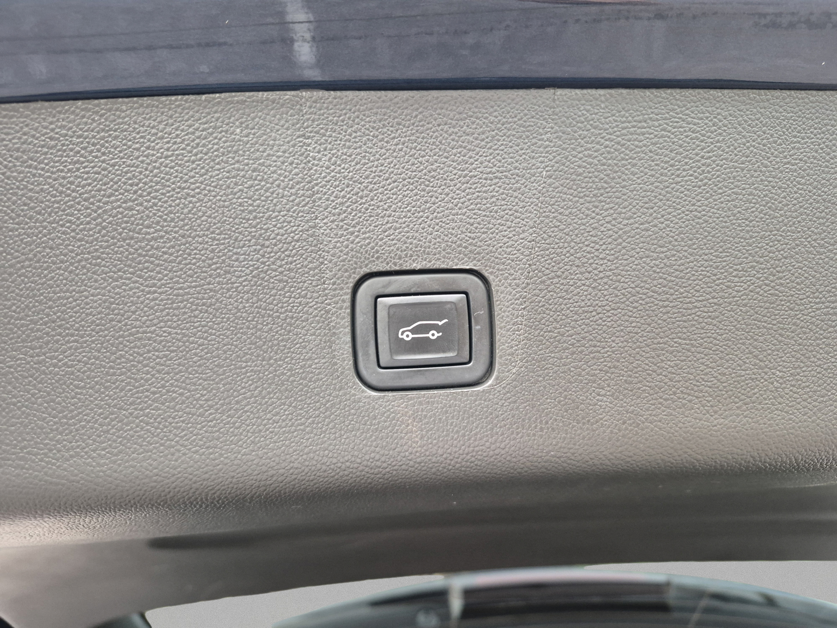 Used 2023 Chevrolet Traverse LT FWD image 10