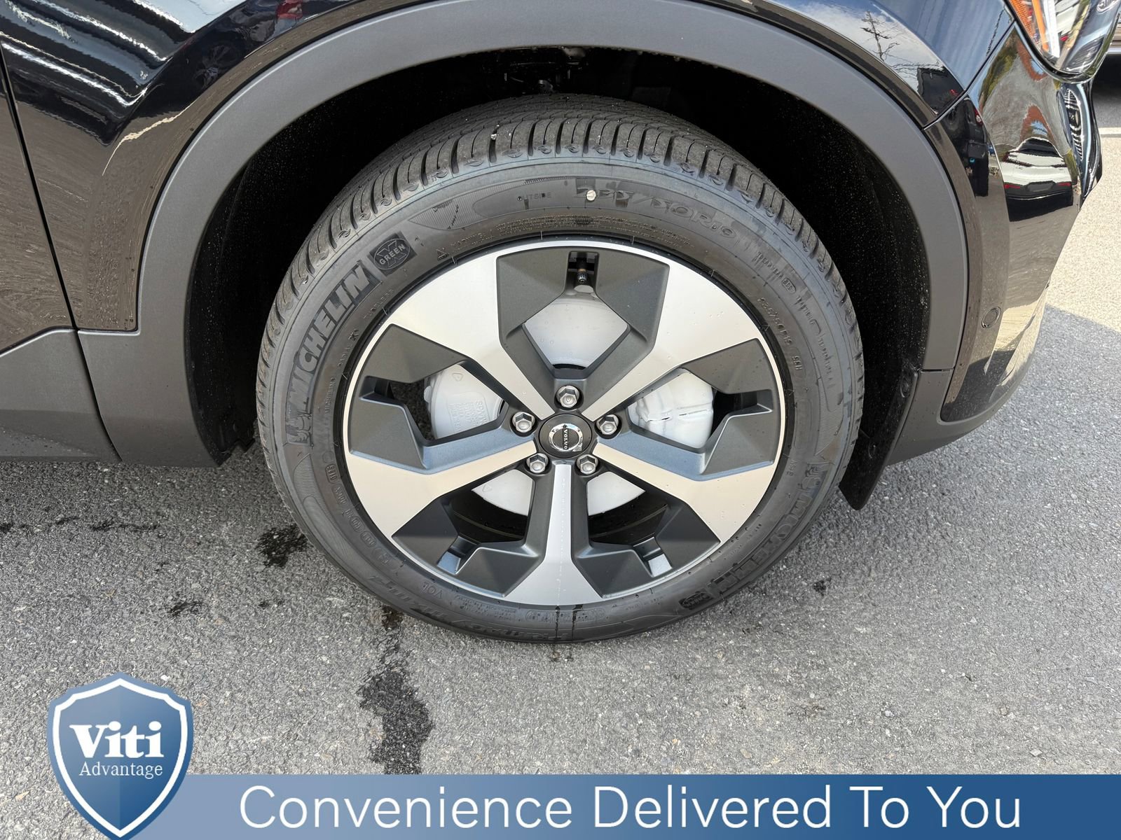 New 2026 Volvo XC40 B5 Plus w/ Climate Package image 10