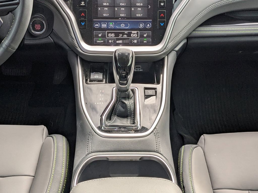 Used 2025 Subaru Outback Onyx Edition XT w/ Popular Package #2 image 27