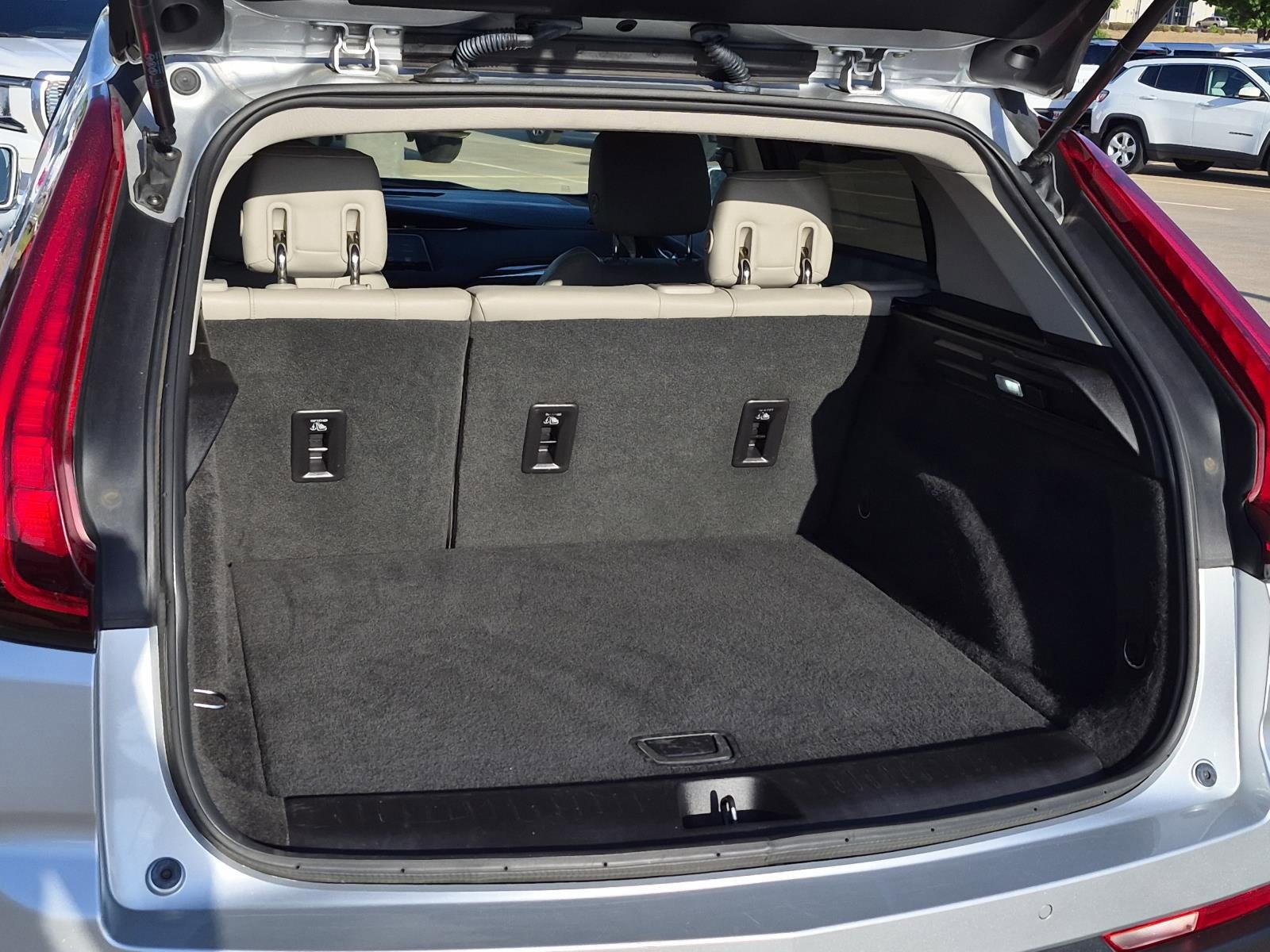 Used 2019 Cadillac XT4 Luxury image 8