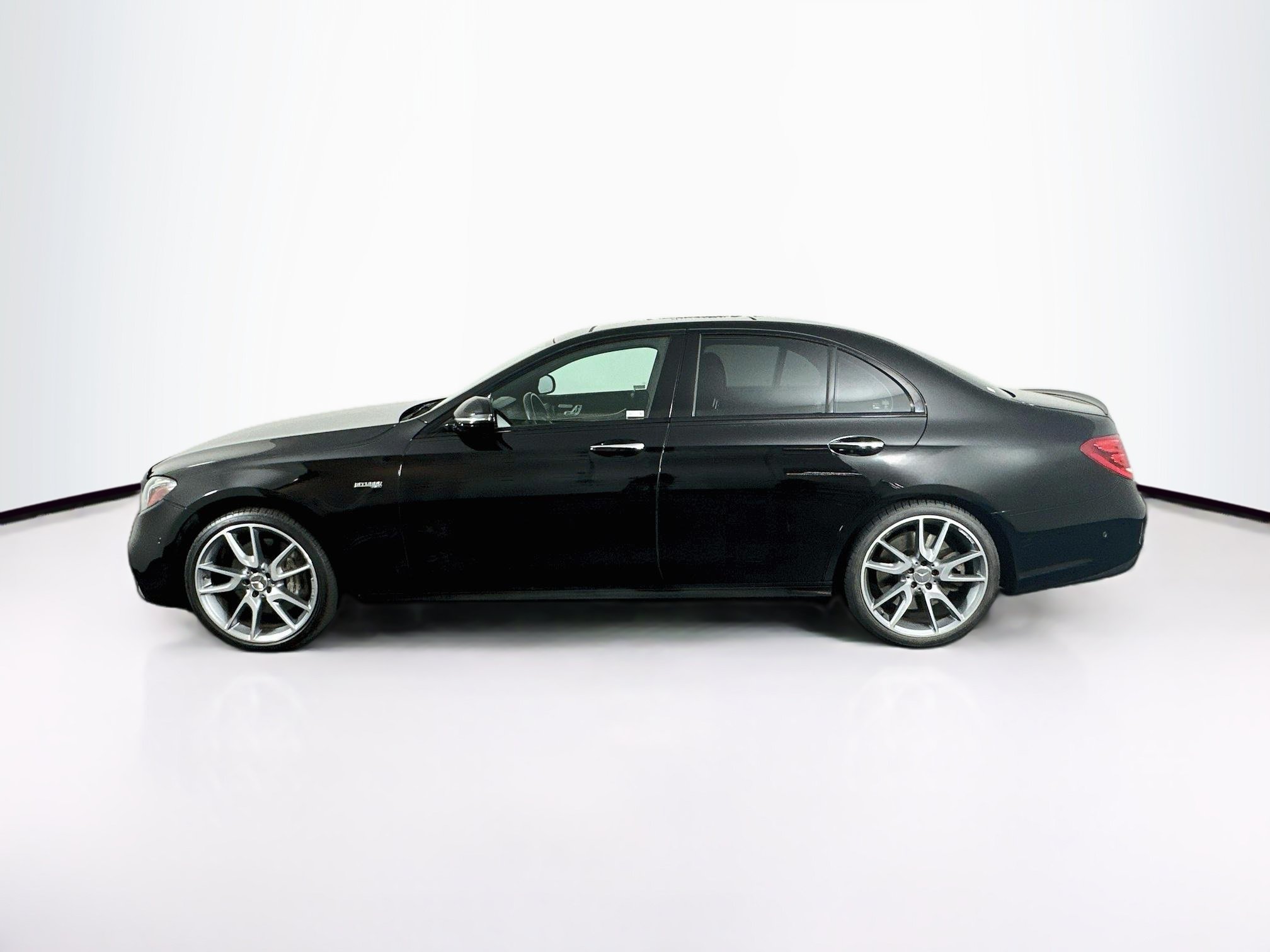 Used 2018 Mercedes-Benz E 43 AMG 4MATIC Sedan image 4