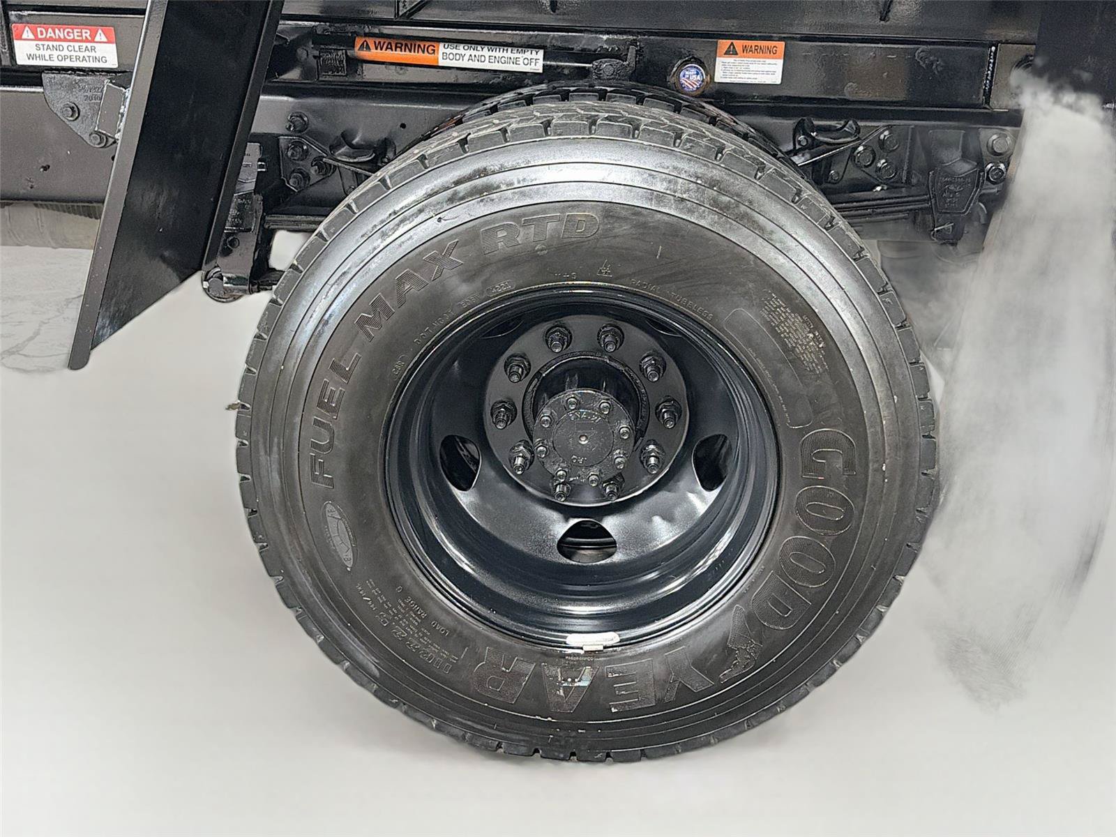 Used 2022 Ford F650 2WD Regular Cab Super Duty image 30