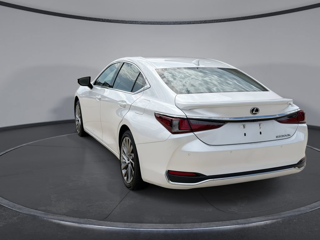 Certified 2024 Lexus ES 300h Ultra Luxury w/ Accessory Package (Z2) FWD image 10