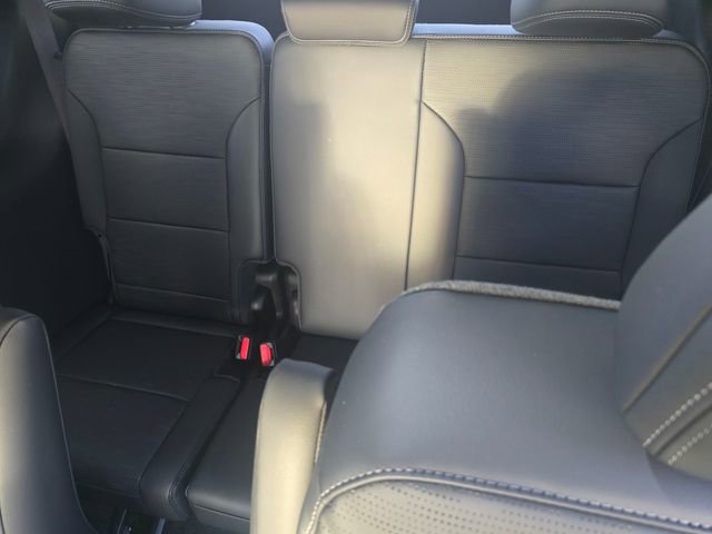 New 2026 Buick Enclave Sport Touring w/ LPO, Floor Liner Package image 9