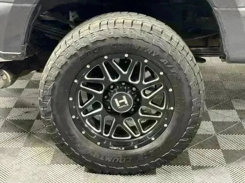 Used 2018 Ford F350 Platinum w/ Platinum Ultimate Package AWD/4WD image 15