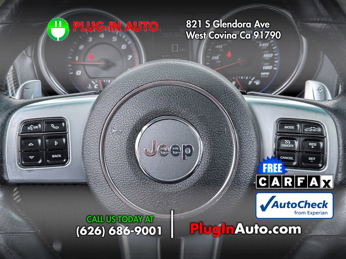 Used 2012 Jeep Grand Cherokee SRT8 w/ Luxury Group II AWD/4WD image 21