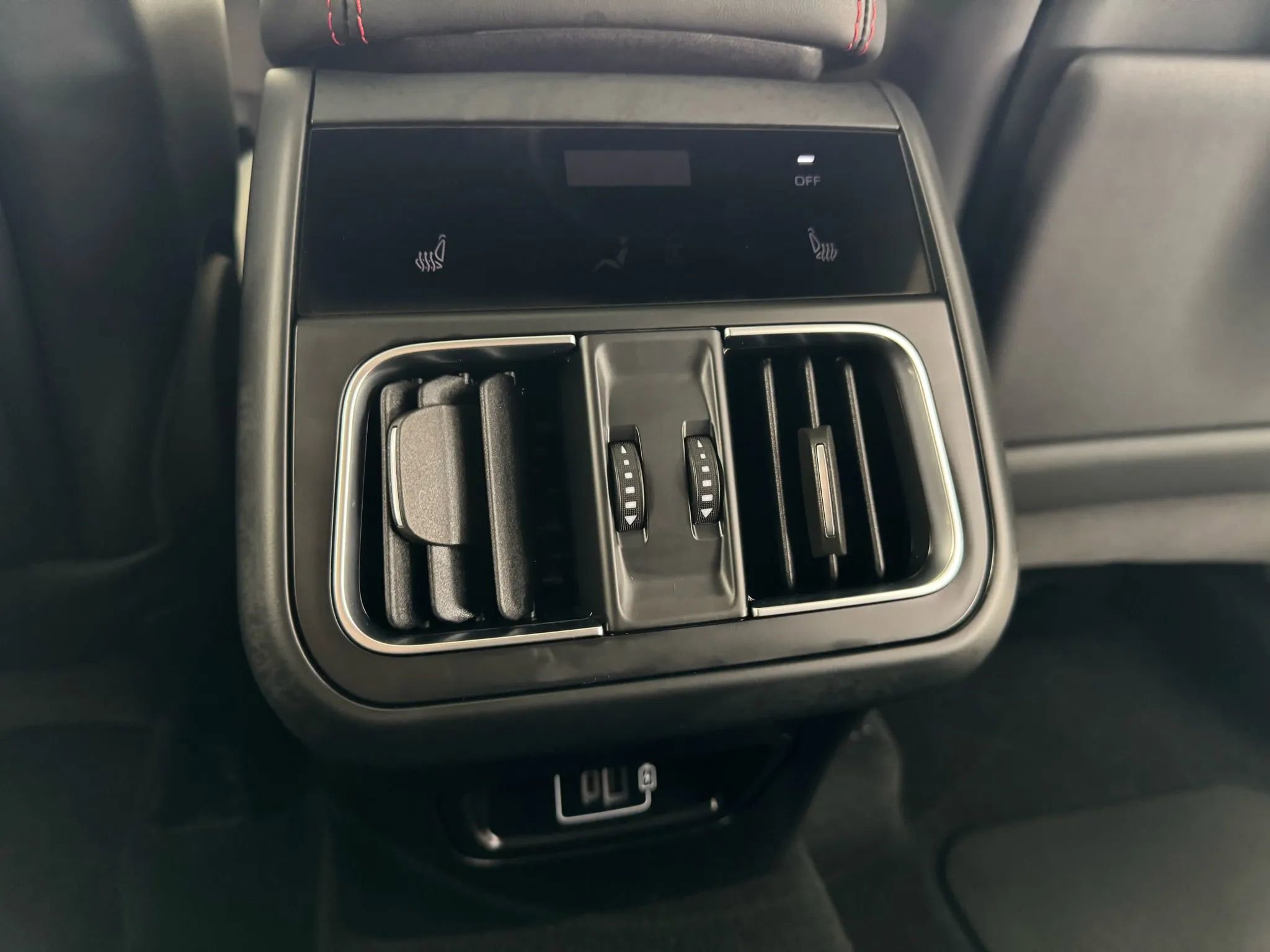 Used 2023 Maserati Grecale Trofeo image 19