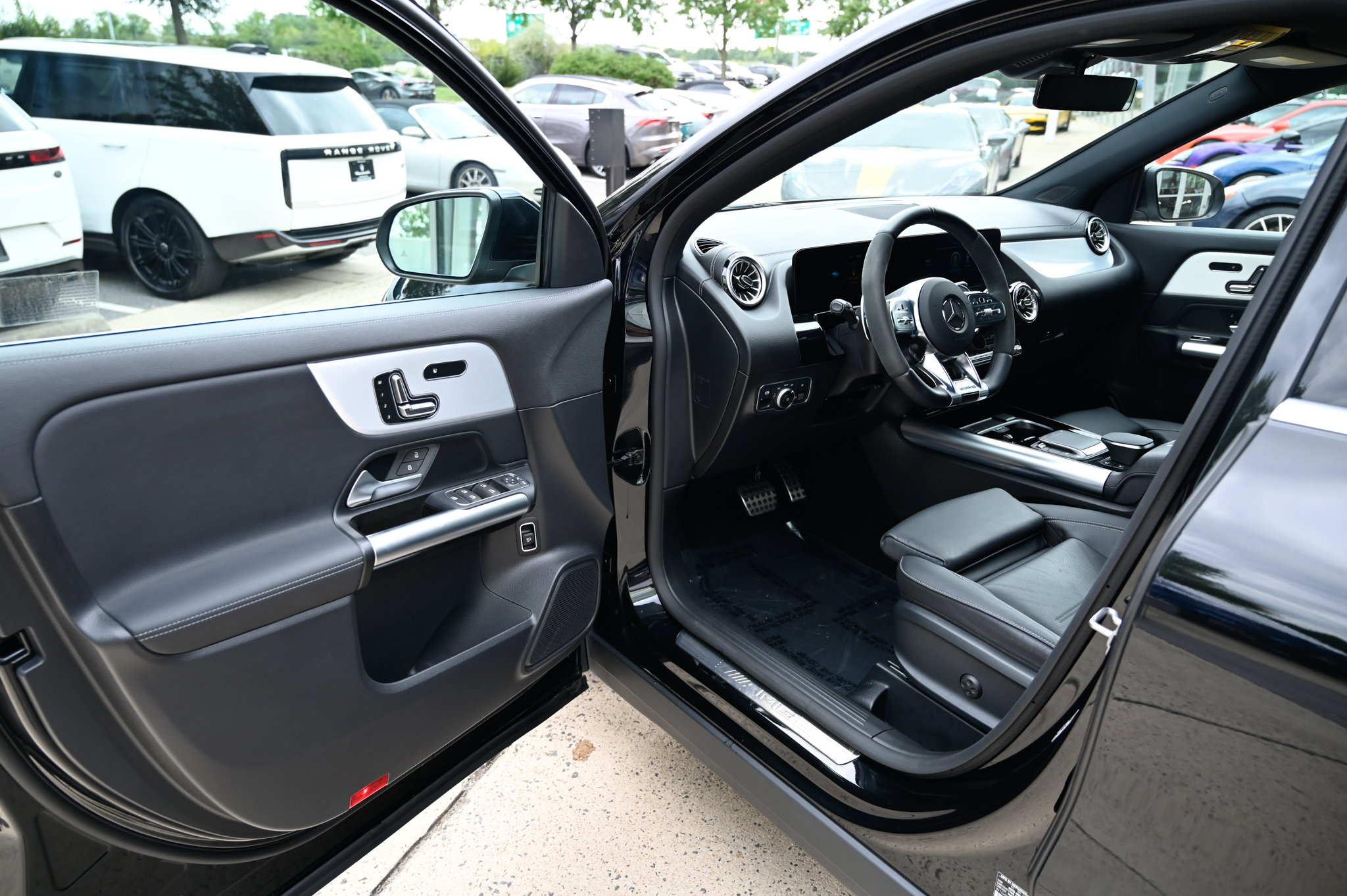 Used 2023 Mercedes-Benz GLA 35 AMG 4MATIC image 15