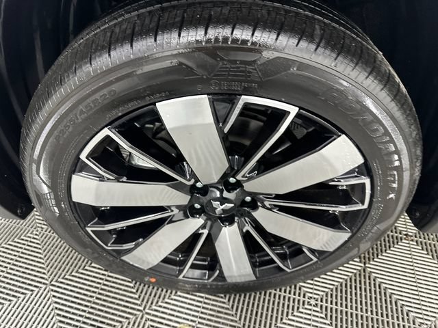 New 2026 Mitsubishi Outlander SE AWD/4WD image 2