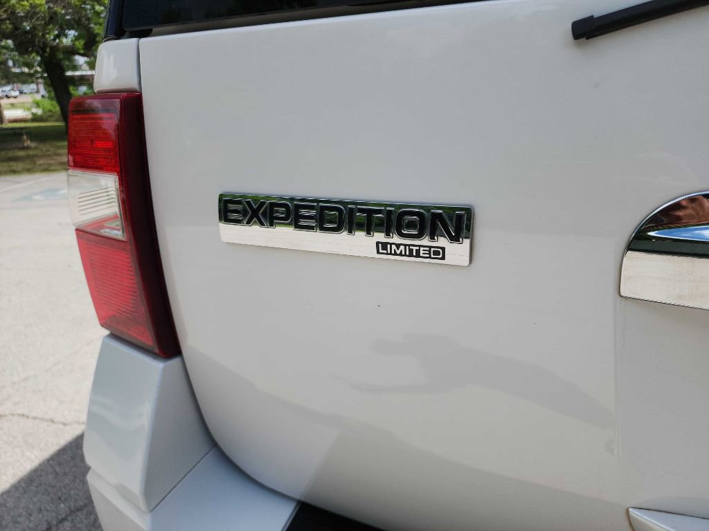 Used 2013 Ford Expedition Limited image 7