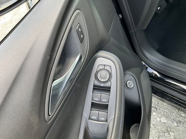 New 2026 Buick Encore GX Sport Touring w/ Advanced Technology Package FWD image 5