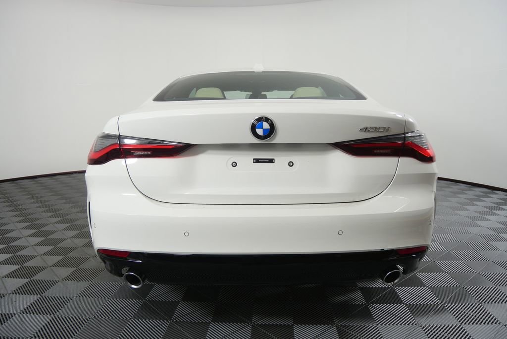 Used 2026 BMW 430i Coupe w/ Premium Package RWD image 4
