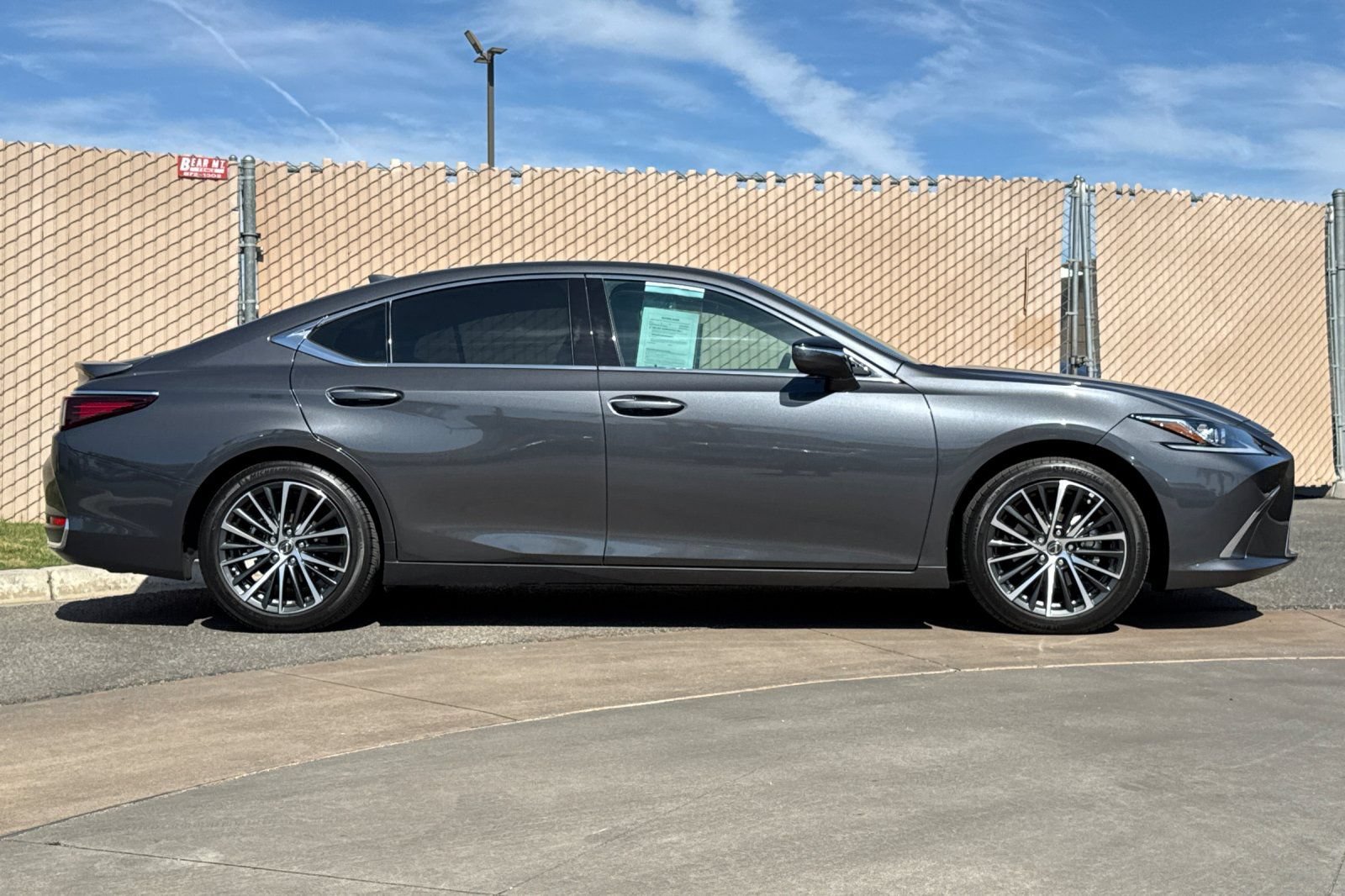 Certified 2025 Lexus ES 300h w/ Premium Package FWD image 3