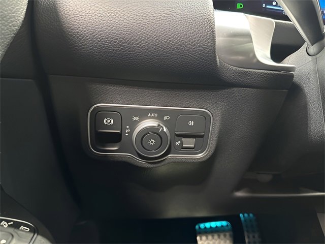 Used 2025 Mercedes-Benz GLB 35 AMG 4MATIC image 16