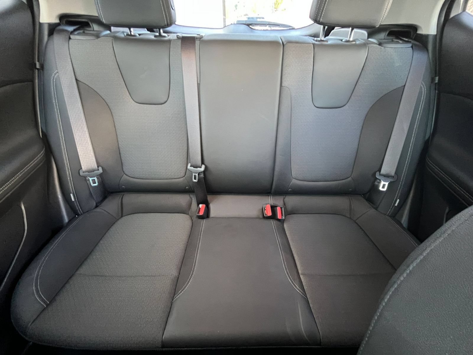 Used 2025 Buick Encore GX Preferred FWD image 37