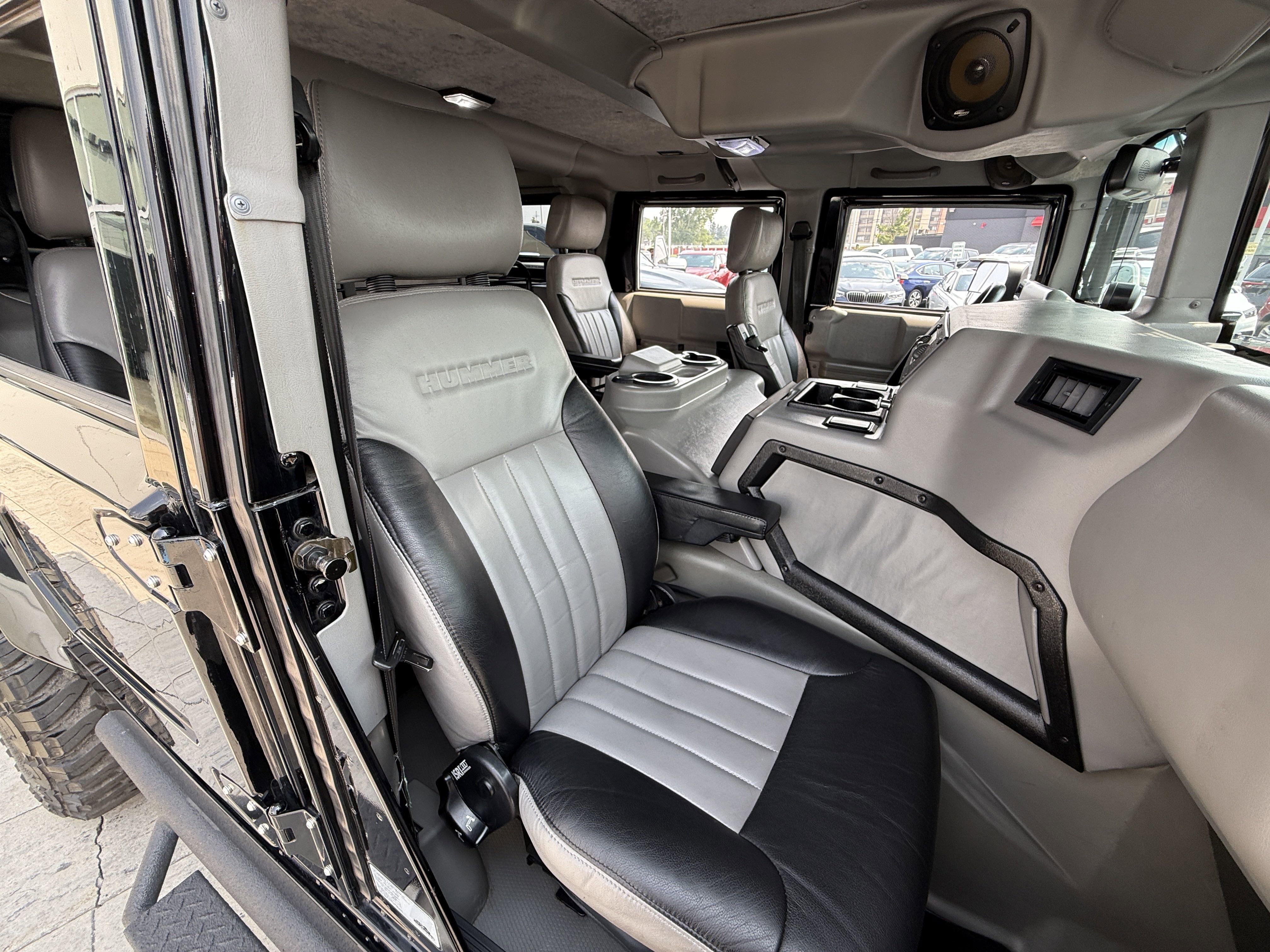 Used 2001 HUMMER H1 4-Door Wagon image 19