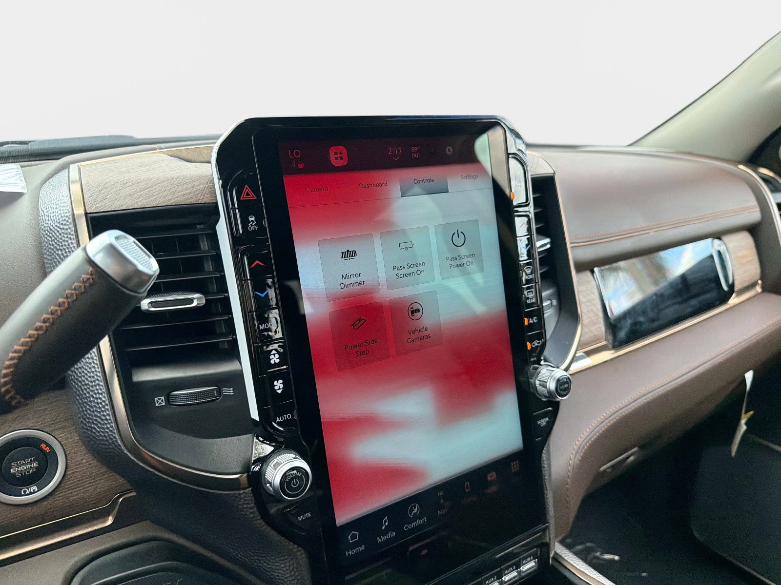 Used 2025 RAM 3500 Longhorn AWD/4WD image 43