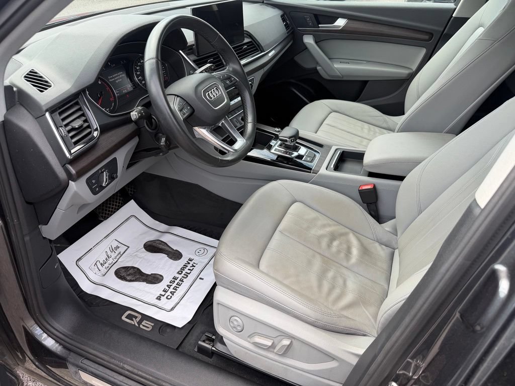 Used 2022 Audi Q5 2.0T Premium w/ Convenience Package AWD/4WD image 14