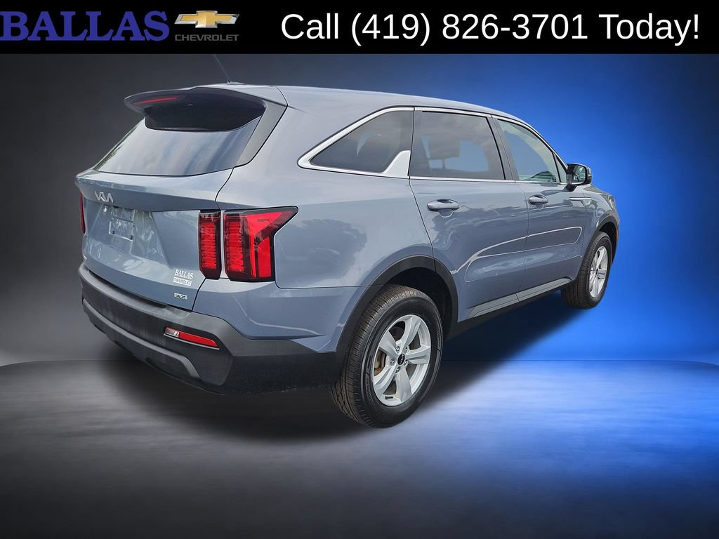 Used 2023 Kia Sorento LX AWD/4WD image 5