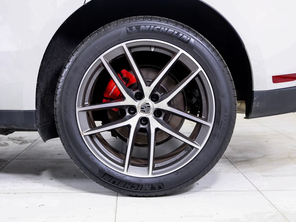 Certified 2023 Porsche Macan S w/ Premium Package AWD/4WD image 28