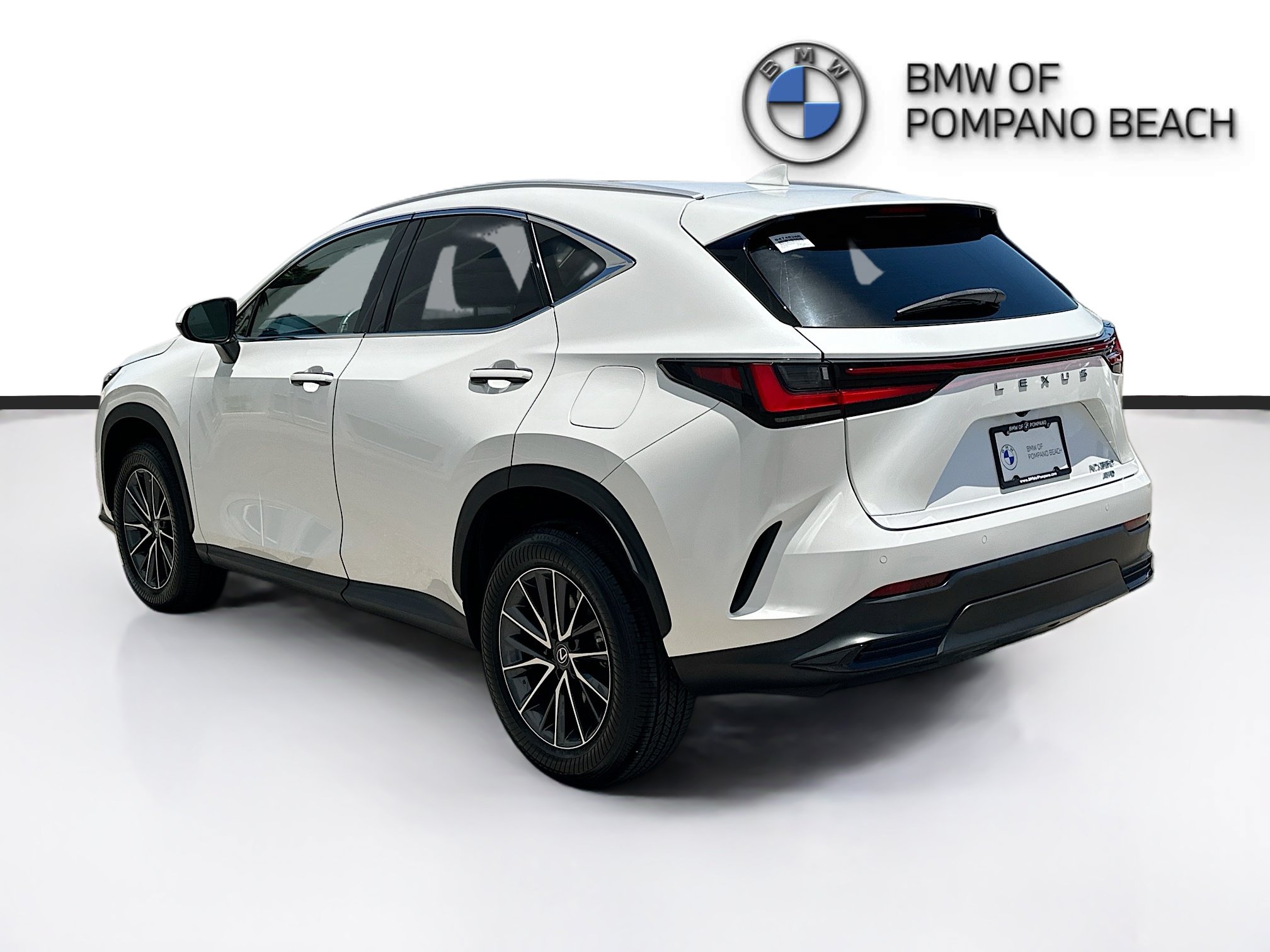 Used 2023 Lexus NX 350 AWD image 5