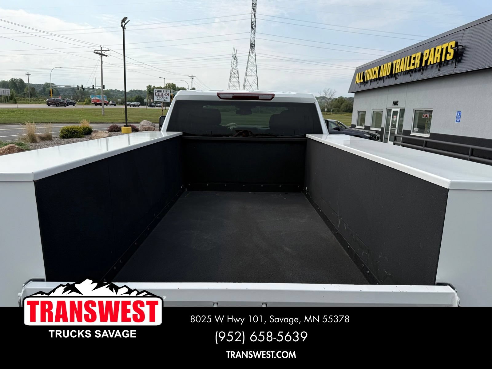 Used 2025 Chevrolet Silverado 2500 Custom w/ Custom Value Package AWD/4WD image 14