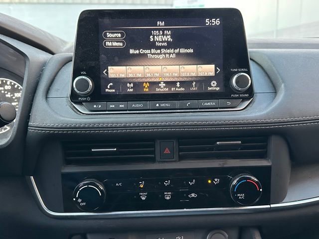 Used 2023 Nissan Rogue S image 12