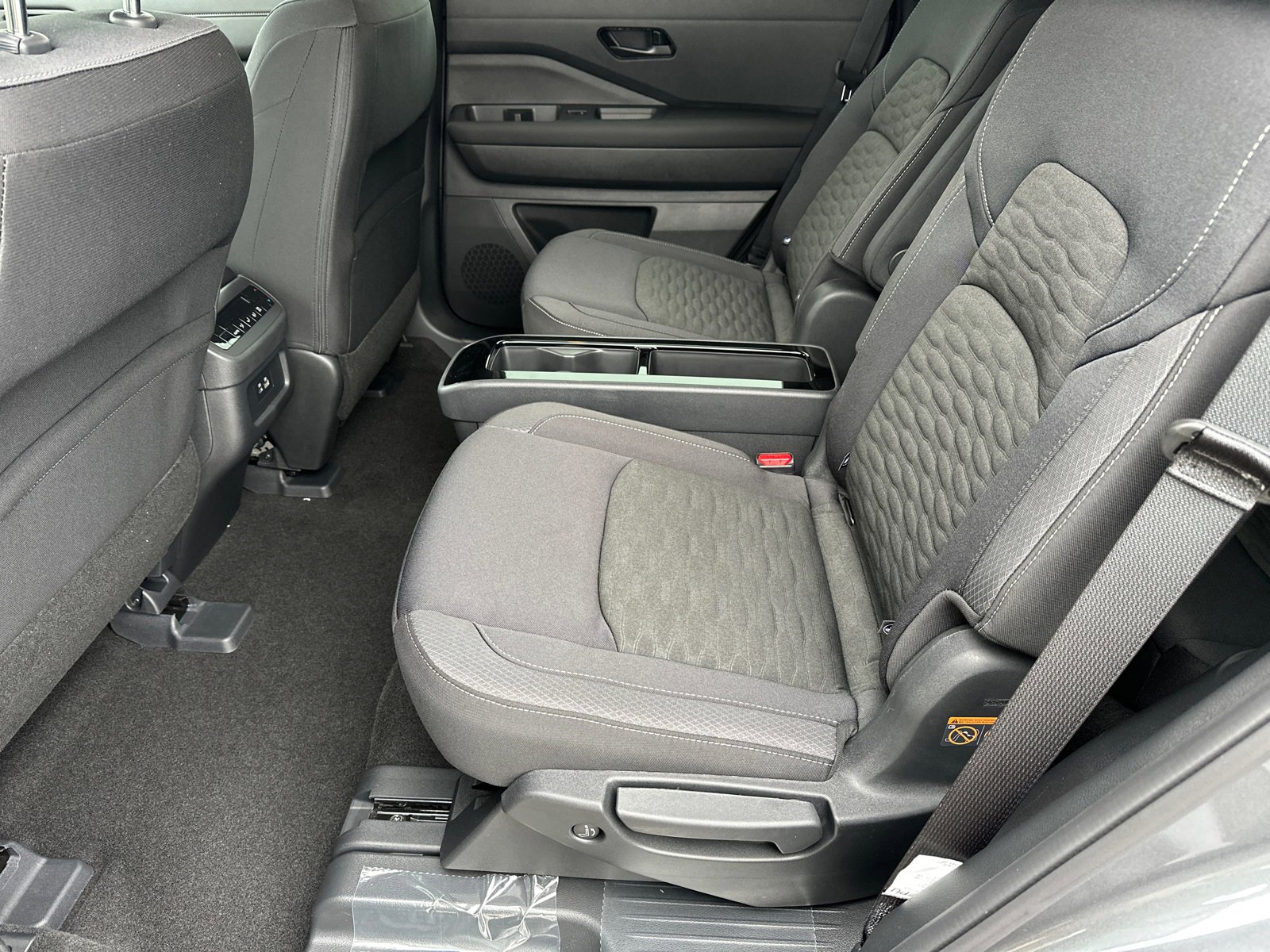 New 2025 Nissan Pathfinder SV w/ SV Premium Package image 22