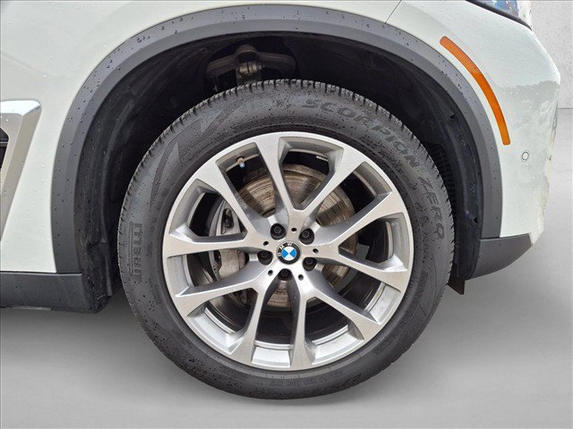 Certified 2026 BMW X5 xDrive40i w/ Climate Comfort Package AWD/4WD image 24