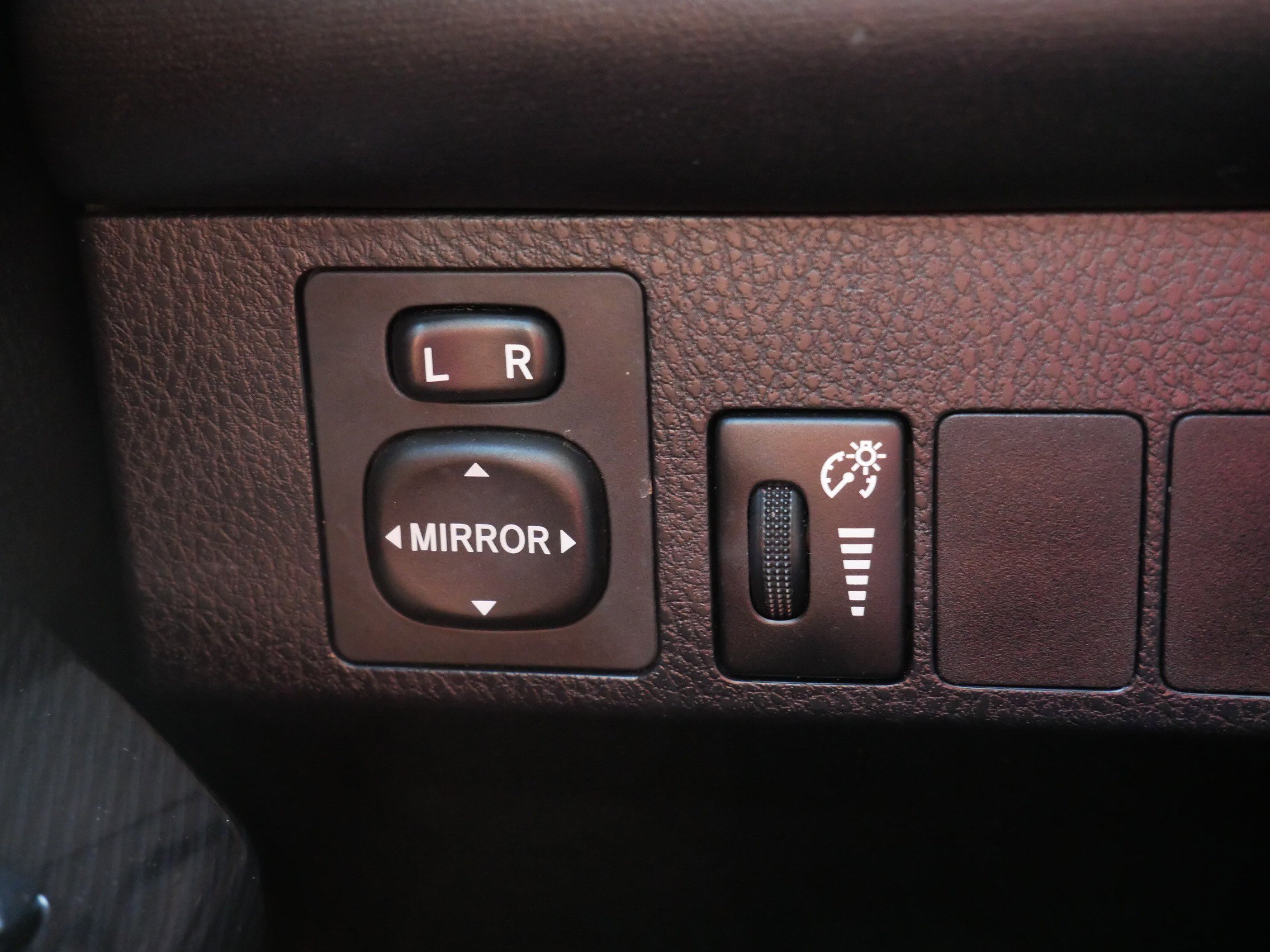 Used 2016 Toyota RAV4 SE w/ Protection Package AWD/4WD image 26