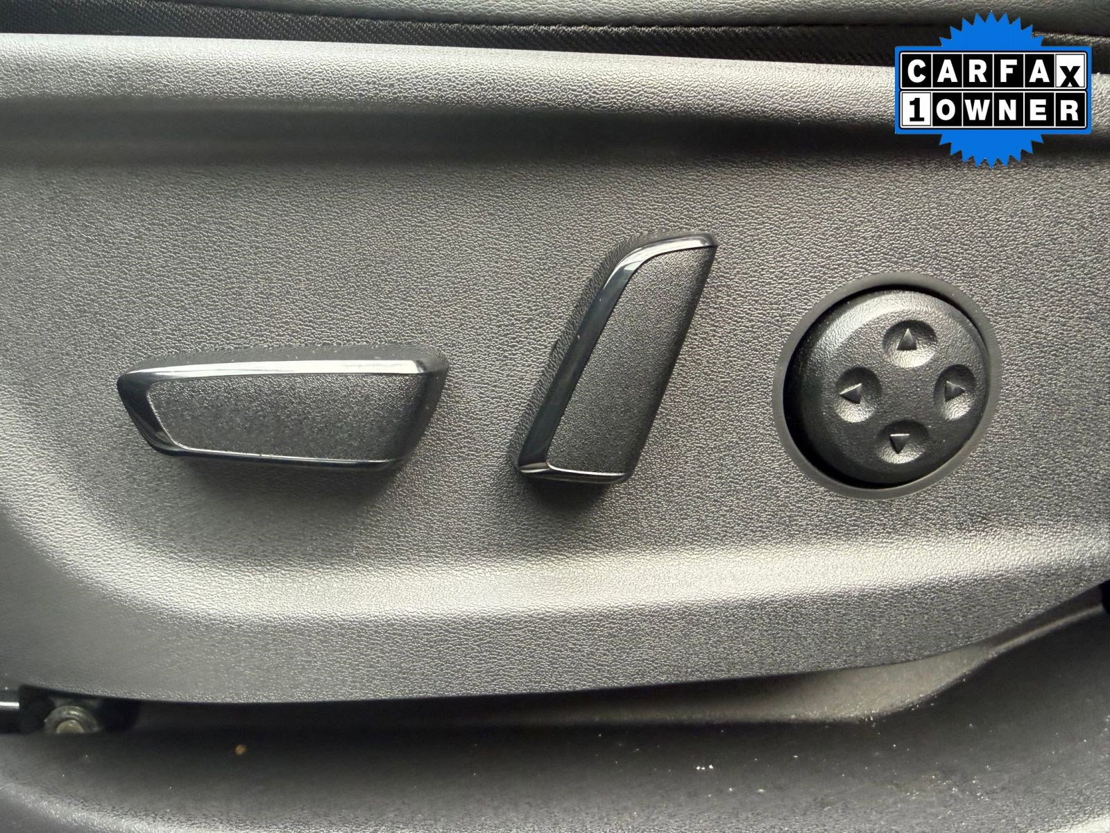 Used 2023 Nissan Ariya AWD image 14