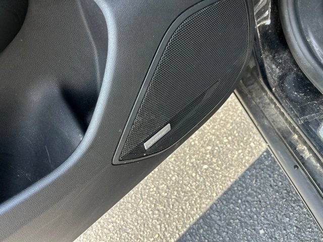 Used 2018 Buick Regal Essence w/ Driver Confidence Package #1 FWD image 18