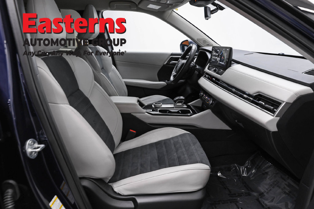 Used 2025 Mitsubishi Outlander SE FWD image 25