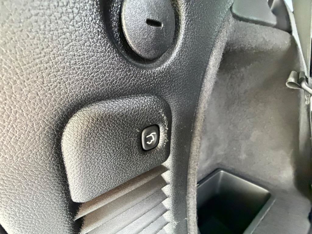 Used 2018 Dodge Durango GT RWD image 17