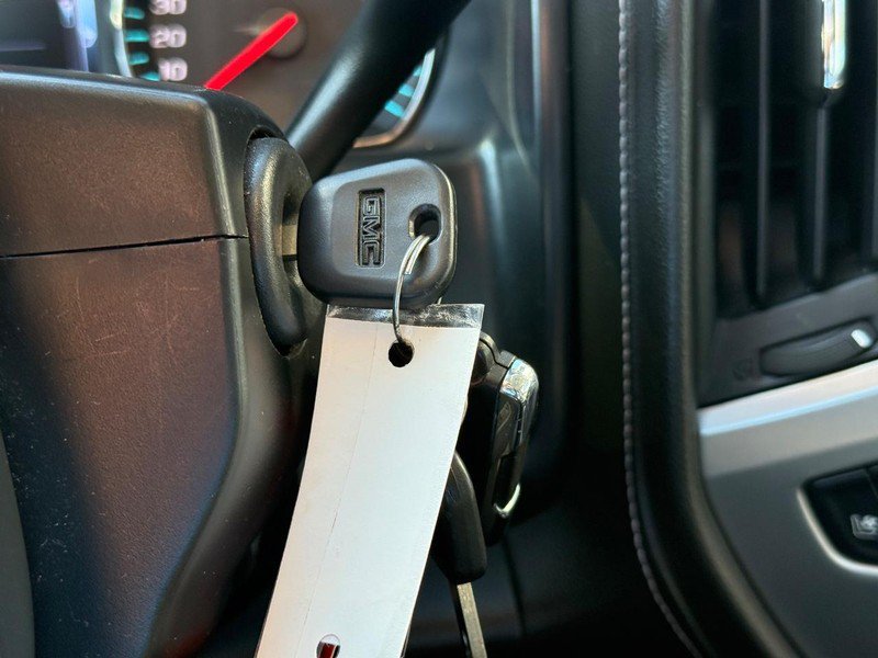 Used 2018 GMC Sierra 1500 SLT AWD/4WD image 30