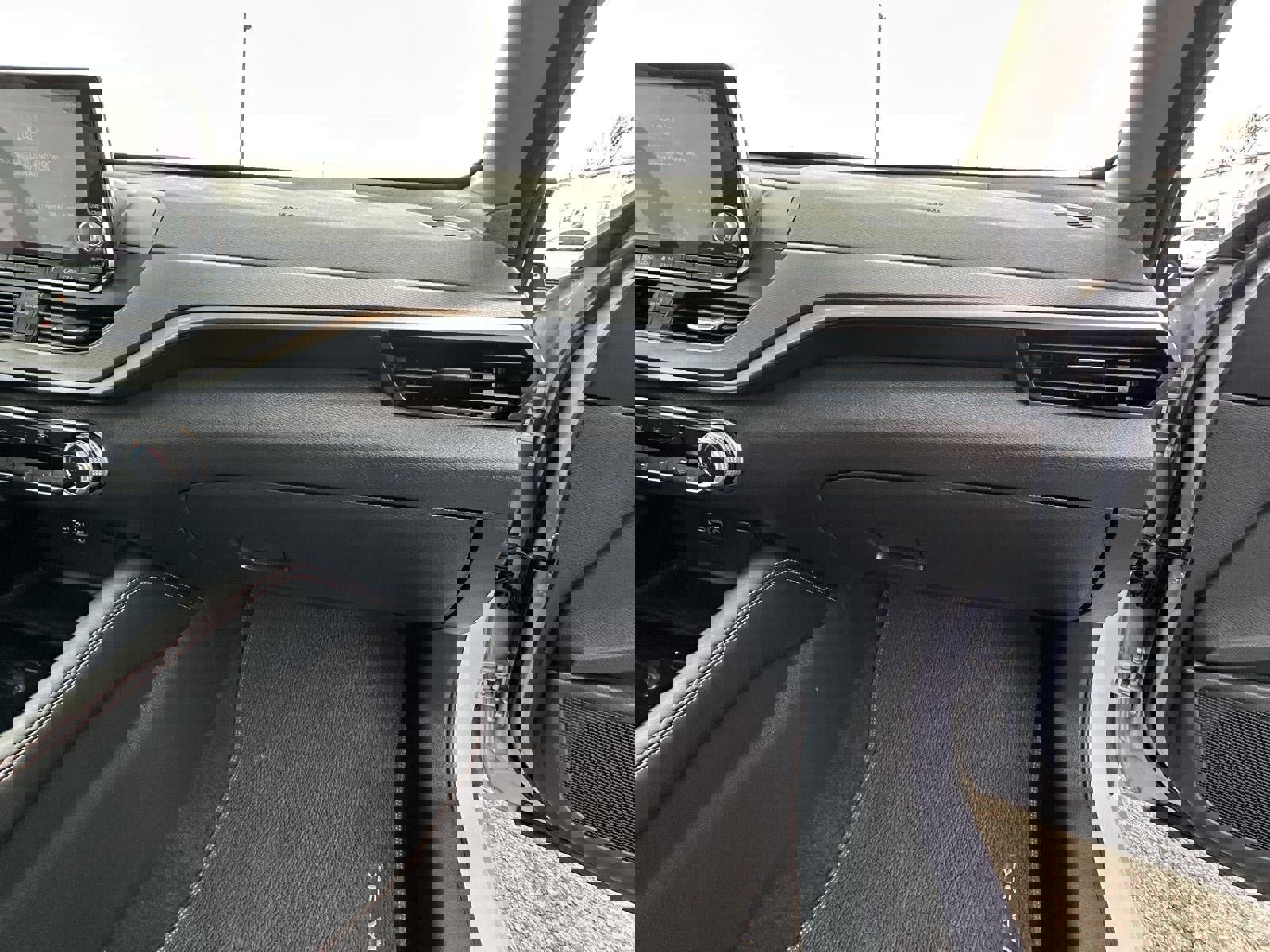 Used 2024 Nissan Altima 2.5 SR image 41