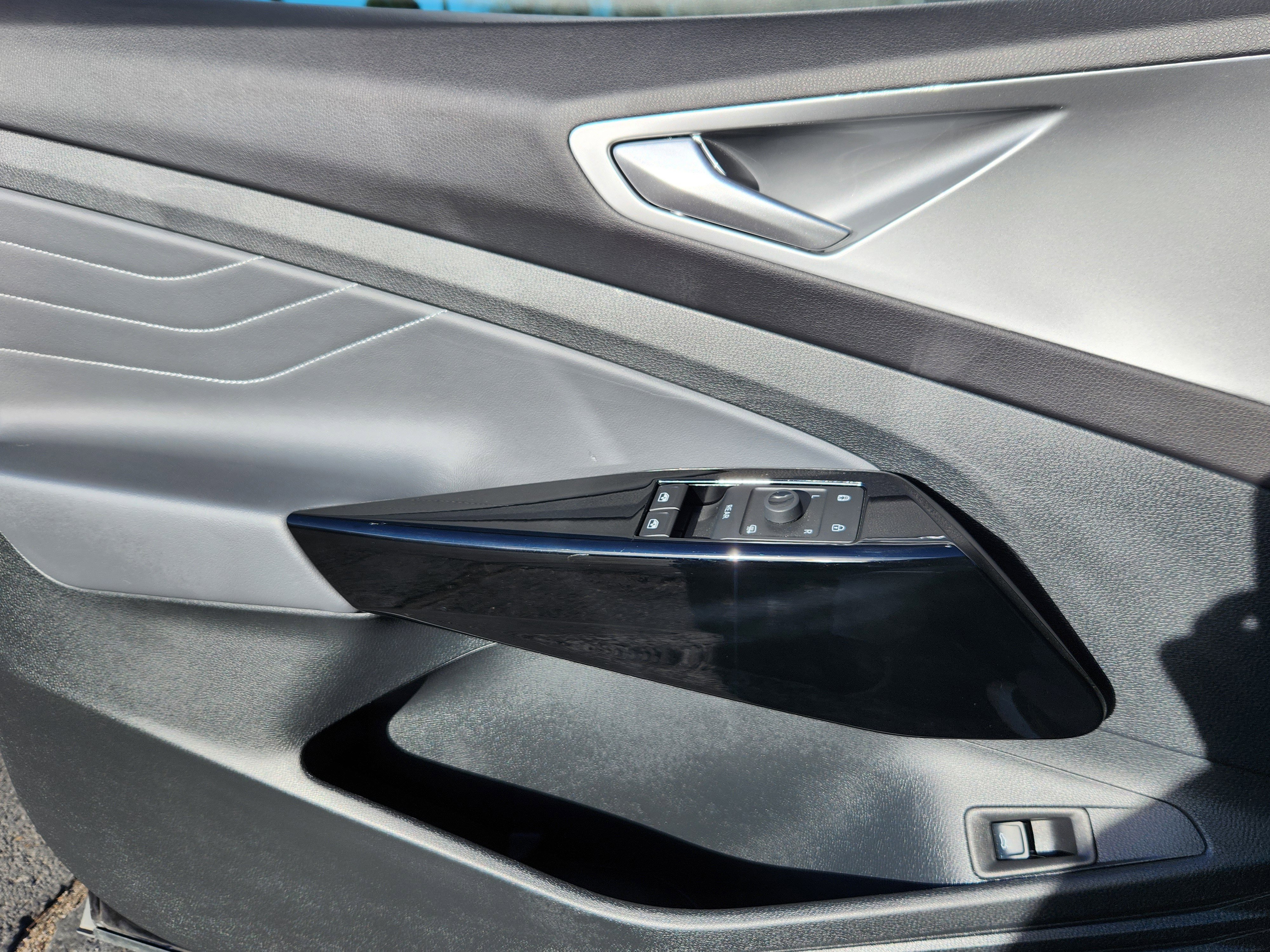 Certified 2023 Volkswagen ID.4 Pro S image 14