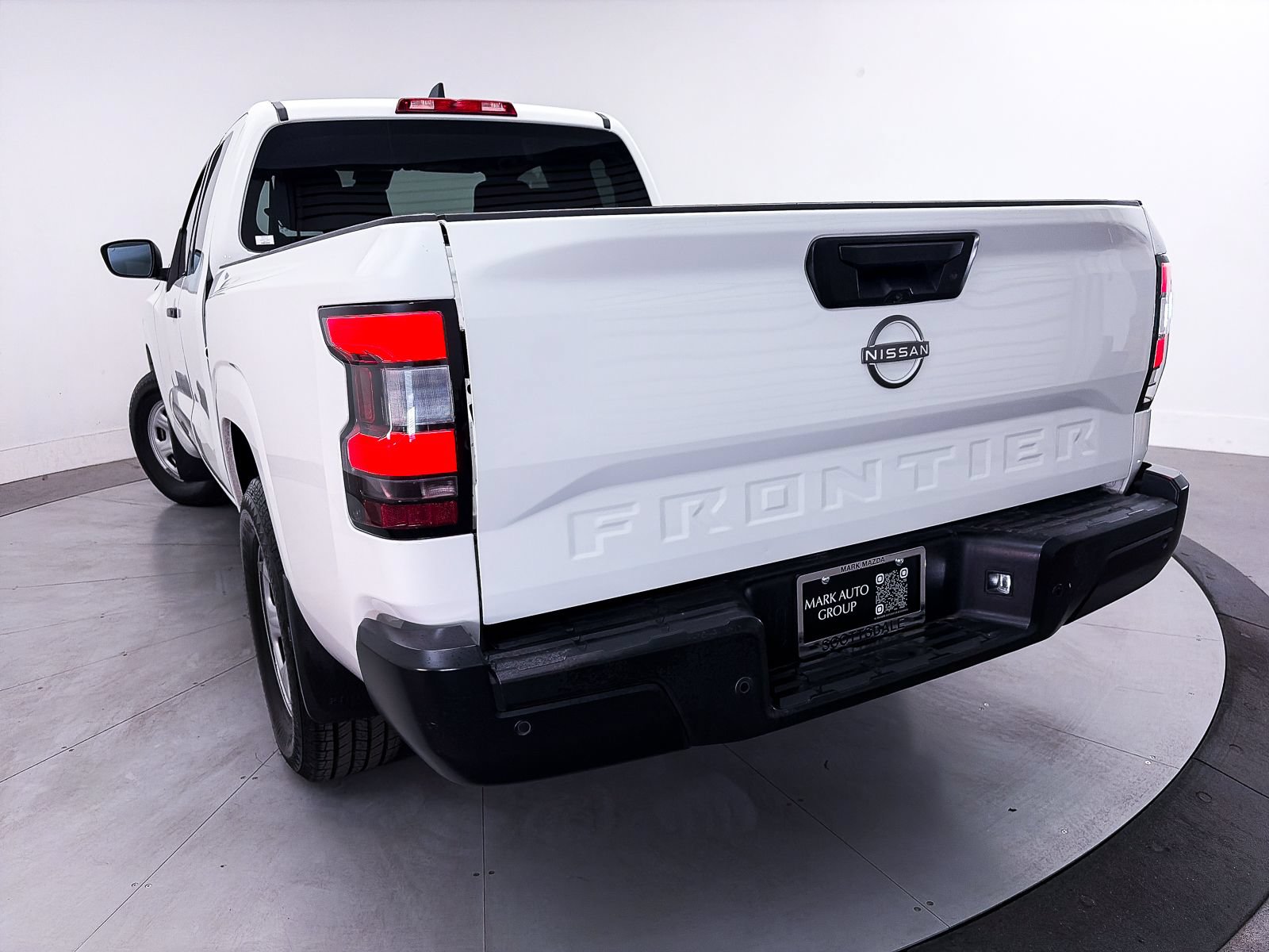 Used 2022 Nissan Frontier S w/ Technology Package RWD image 4