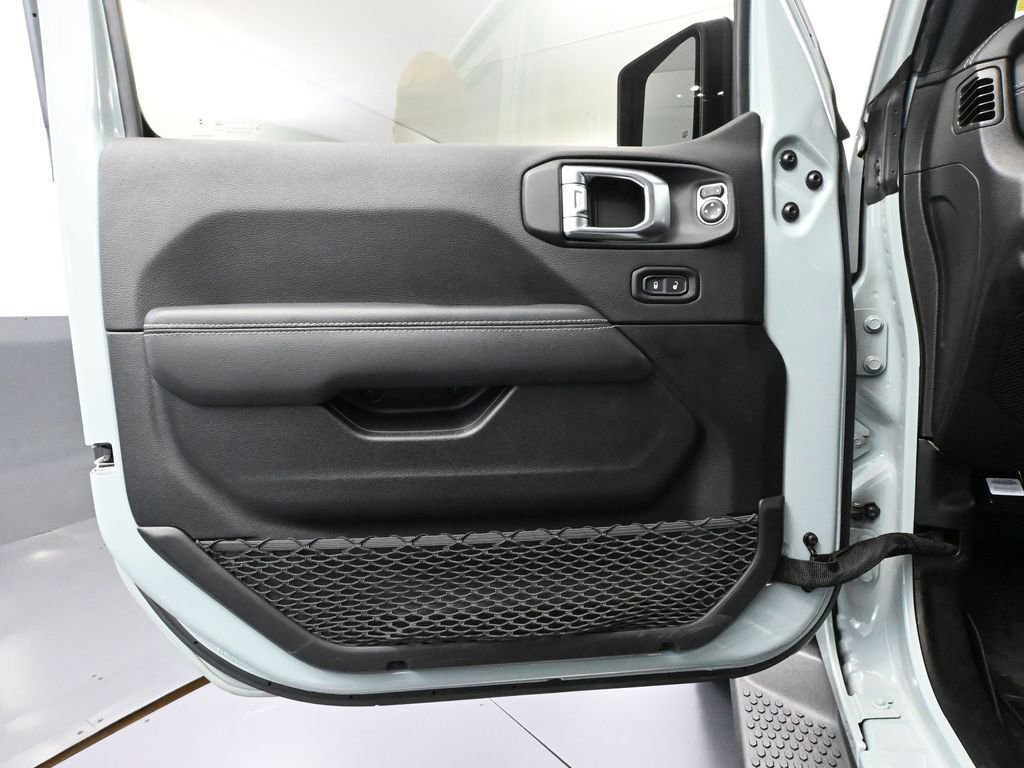 Used 2023 Jeep Wrangler Sahara 4xe w/ Cold Weather Group image 21