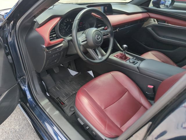 Used 2019 MAZDA MAZDA3 Hatchback w/ Premium Package image 10